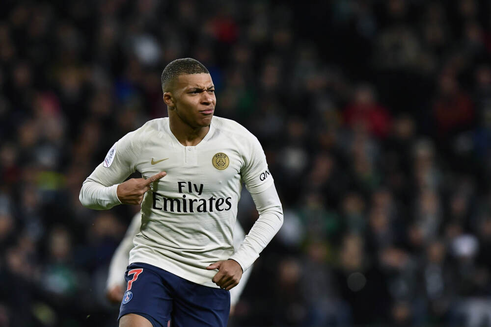 帕斯：我的进球不算很精彩 我不是科莫的领军人物，只是普通球员